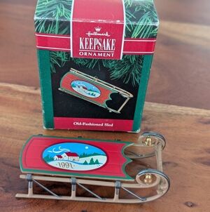Vintage 1991 Hallmark Keepsake Ornament Old-Fashioned Sled
